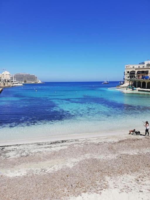 Sunny 2 Bedroom, 2 Bathrooms, Seaside Apt. Sliema Exterior photo